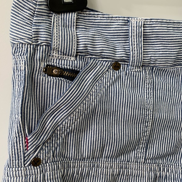 American Eagle pin stripe shorts zipper detail - Picture 3 of 7